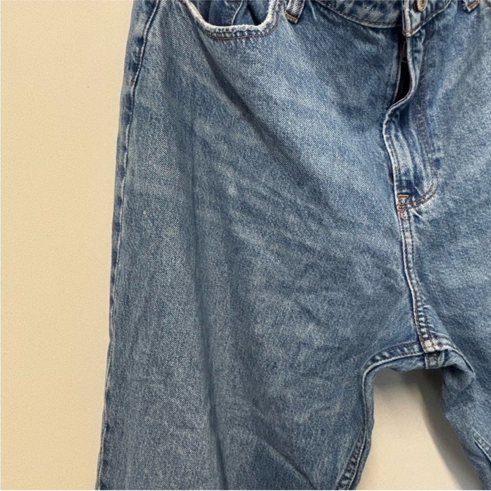 Abercrombie & Fitch The Loose High Rise Jean - Picture 6 of 6